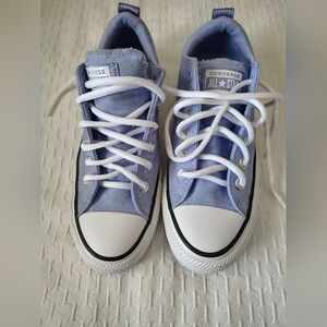 Converse Lavender and White  Sneakers Classic Canvas Design Size 7